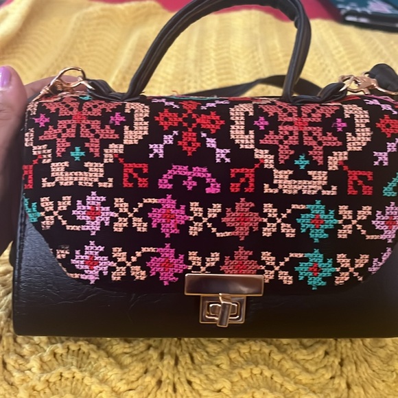 Mini Tatreez handbag 🍉❤️❤️ - Picture 2 of 4